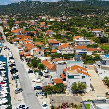 Villa Adastra Vinisce Luaran gambar